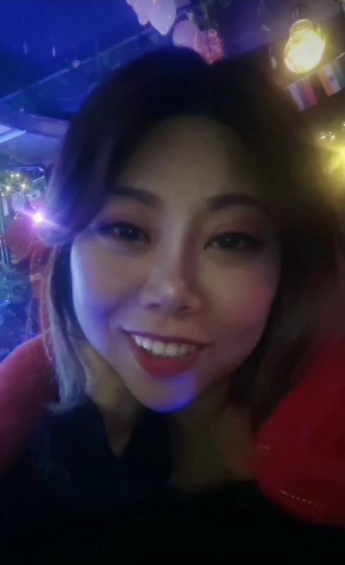 收快递的费仙女的第一张照片--涡阳基督教相亲网